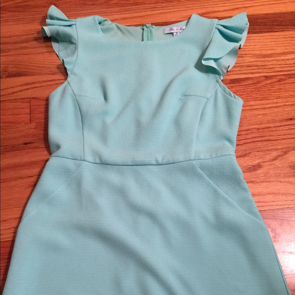 Ruffle sleeve dress new